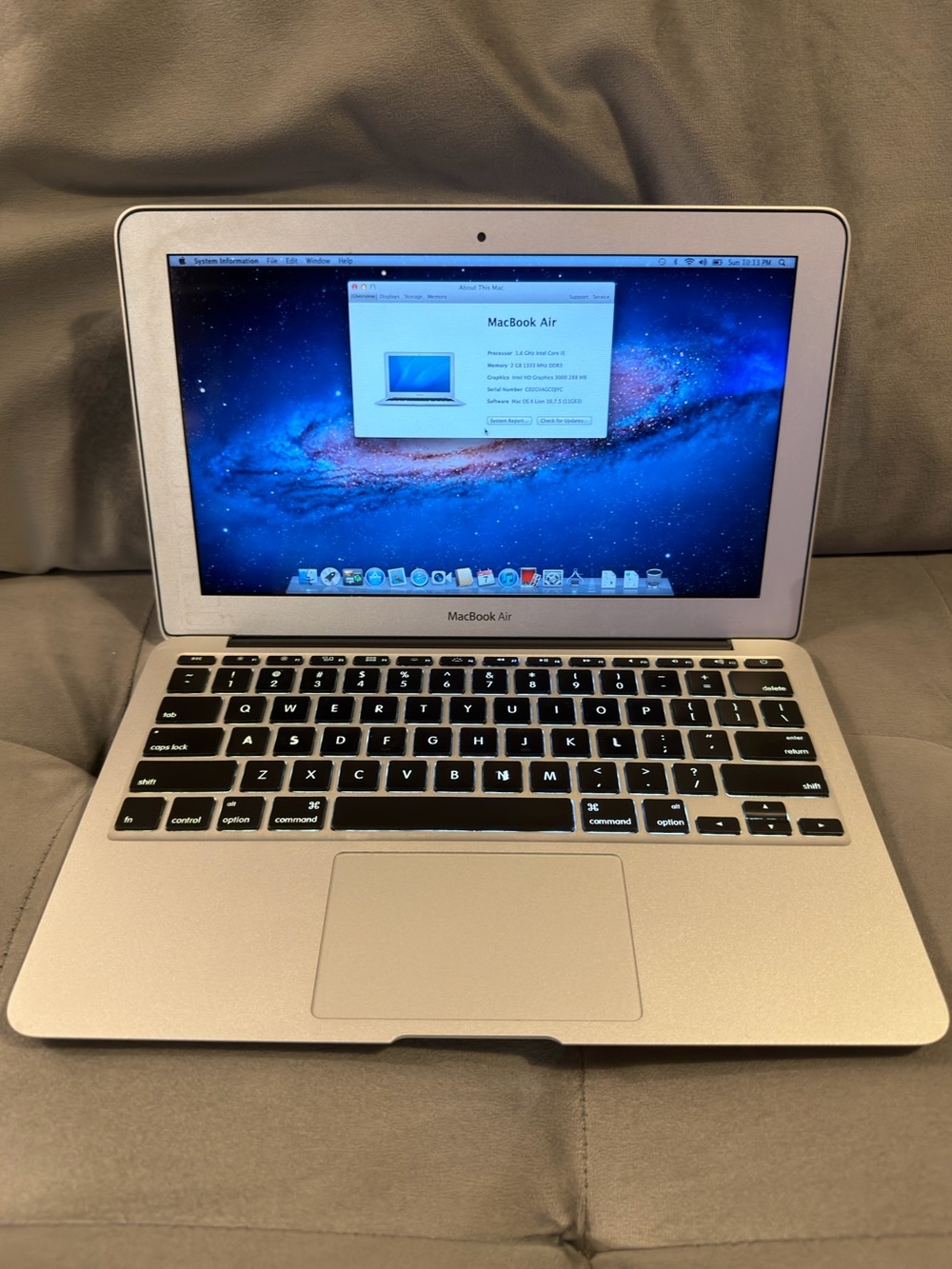 MacBook Air 11-inch (Mid 2011).
